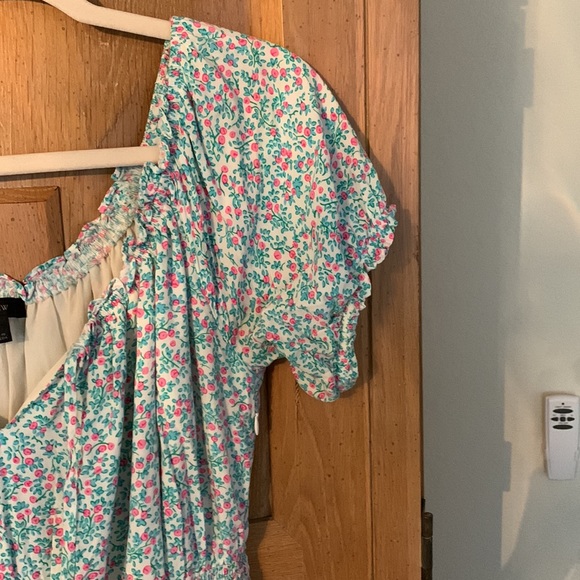 Flower Dress - Picture 2 of 3